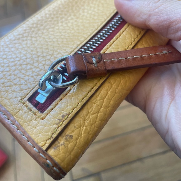 Dooney and Bourke Yellow wallet - Picture 2 of 7